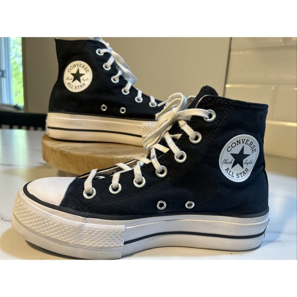 Converse Chuck Taylor All Star Lift Platform Canvas Woman's Size 6 - Picture 1 of 9
